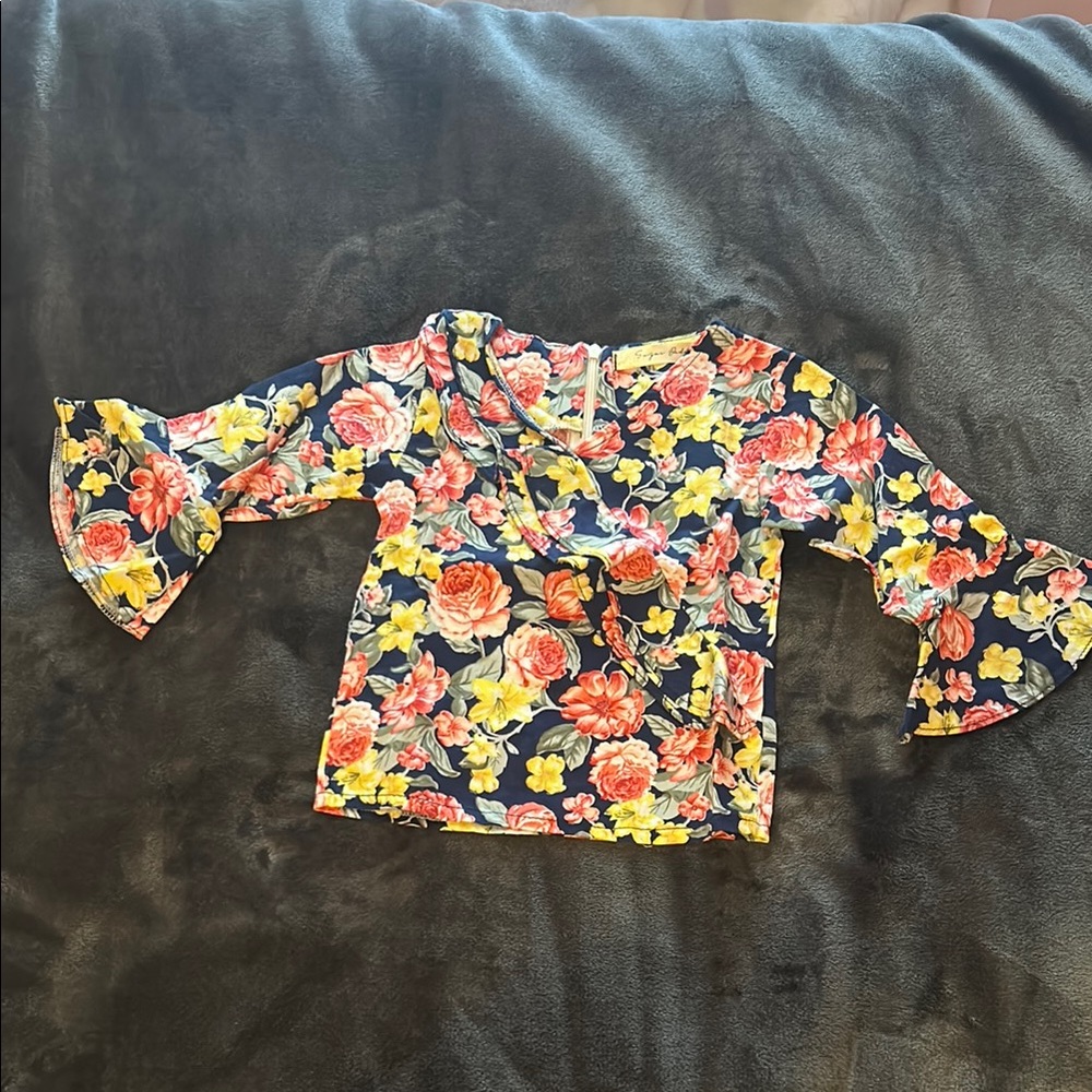 Floral Bell Sleeve Blouse girl 3T